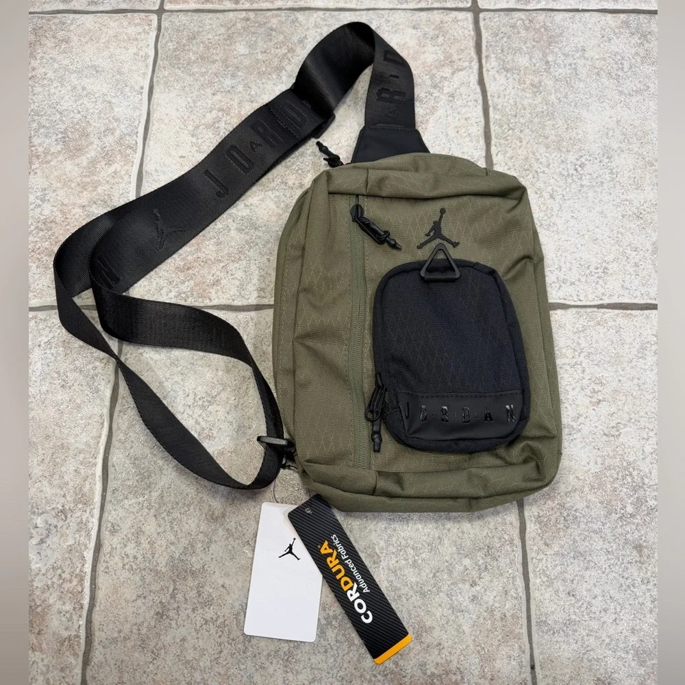 Jordan Collectors Crossbody Bag (3L) - NWT